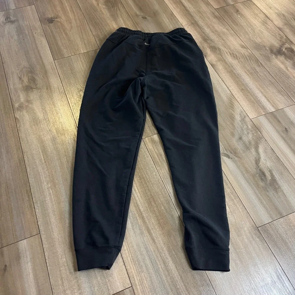 Nike Dri Fit Yoga Jogger Pants Black Men Size Small Athletic Sweatpants Bin M-80